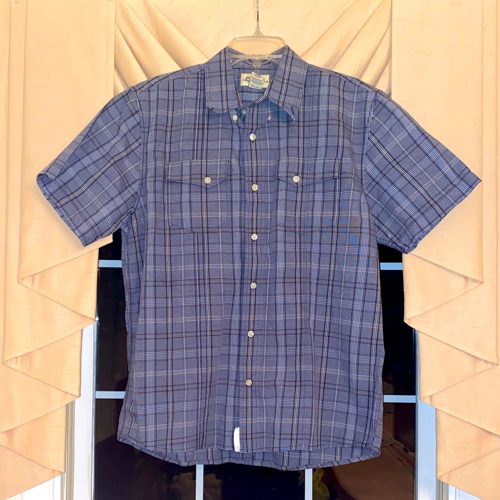 American Rag Guy's Vintage Short
Sleeve Button Up Shirt Size Large - Picture 1 of 5